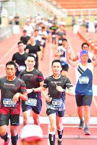 BIB: 7826, 5020, 599
                            <button type="button" onclick="openModal(4619180)" class="btn btn-primary btn-sm float-right btn-popup" data-toggle="modal" data-target=".modal-high-quality">
                        <i class="fas fa-shopping-cart"></i> Add to Cart
                    </button>
                                            <button type="button" onclick="isThisMe(4619180, true)" class="btn btn-success btn-sm float-right btn-popup btn-isme hidden" data-toggle="tooltip" data-placement="bottom" title="นี่คือรูปของคุณใช่ไหม คลิกที่นี่เพื่อเอาเข้าอัลบั้ม">
                        <i class="fas fa-plus"></i> Add to album
                    </button>
                    <button type="button" onclick="isThisMe(4619180, false)" class="btn btn-warning btn-sm float-right btn-popup btn-isnotme hidden">
                        <i class="fas fa-ban"></i> Remove from album
                    </button>