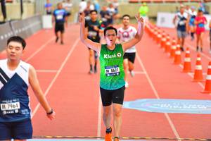 BIB: 8621, 7964
                            <button type="button" onclick="openModal(4615122)" class="btn btn-primary btn-sm float-right btn-popup" data-toggle="modal" data-target=".modal-high-quality">
                        <i class="fas fa-shopping-cart"></i> Add to Cart
                    </button>
                                            <button type="button" onclick="isThisMe(4615122, true)" class="btn btn-success btn-sm float-right btn-popup btn-isme hidden" data-toggle="tooltip" data-placement="bottom" title="นี่คือรูปของคุณใช่ไหม คลิกที่นี่เพื่อเอาเข้าอัลบั้ม">
                        <i class="fas fa-plus"></i> Add to album
                    </button>
                    <button type="button" onclick="isThisMe(4615122, false)" class="btn btn-warning btn-sm float-right btn-popup btn-isnotme hidden">
                        <i class="fas fa-ban"></i> Remove from album
                    </button>