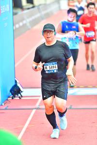 BIB: 5494
                            <button type="button" onclick="openModal(4618521)" class="btn btn-primary btn-sm float-right btn-popup" data-toggle="modal" data-target=".modal-high-quality">
                        <i class="fas fa-shopping-cart"></i> Add to Cart
                    </button>
                                            <button type="button" onclick="isThisMe(4618521, true)" class="btn btn-success btn-sm float-right btn-popup btn-isme hidden" data-toggle="tooltip" data-placement="bottom" title="นี่คือรูปของคุณใช่ไหม คลิกที่นี่เพื่อเอาเข้าอัลบั้ม">
                        <i class="fas fa-plus"></i> Add to album
                    </button>
                    <button type="button" onclick="isThisMe(4618521, false)" class="btn btn-warning btn-sm float-right btn-popup btn-isnotme hidden">
                        <i class="fas fa-ban"></i> Remove from album
                    </button>