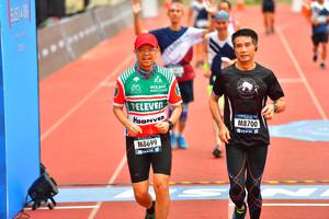 BIB: 8700, 8699
                            <button type="button" onclick="openModal(4588395)" class="btn btn-primary btn-sm float-right btn-popup" data-toggle="modal" data-target=".modal-high-quality">
                        <i class="fas fa-shopping-cart"></i> Add to Cart
                    </button>
                                            <button type="button" onclick="isThisMe(4588395, true)" class="btn btn-success btn-sm float-right btn-popup btn-isme hidden" data-toggle="tooltip" data-placement="bottom" title="นี่คือรูปของคุณใช่ไหม คลิกที่นี่เพื่อเอาเข้าอัลบั้ม">
                        <i class="fas fa-plus"></i> Add to album
                    </button>
                    <button type="button" onclick="isThisMe(4588395, false)" class="btn btn-warning btn-sm float-right btn-popup btn-isnotme hidden">
                        <i class="fas fa-ban"></i> Remove from album
                    </button>