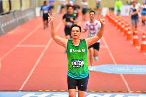 BIB: 8621
                            <button type="button" onclick="openModal(4615168)" class="btn btn-primary btn-sm float-right btn-popup" data-toggle="modal" data-target=".modal-high-quality">
                        <i class="fas fa-shopping-cart"></i> Add to Cart
                    </button>
                                            <button type="button" onclick="isThisMe(4615168, true)" class="btn btn-success btn-sm float-right btn-popup btn-isme hidden" data-toggle="tooltip" data-placement="bottom" title="นี่คือรูปของคุณใช่ไหม คลิกที่นี่เพื่อเอาเข้าอัลบั้ม">
                        <i class="fas fa-plus"></i> Add to album
                    </button>
                    <button type="button" onclick="isThisMe(4615168, false)" class="btn btn-warning btn-sm float-right btn-popup btn-isnotme hidden">
                        <i class="fas fa-ban"></i> Remove from album
                    </button>