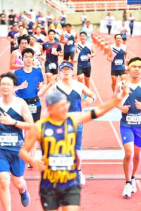 BIB: 3406, 544
                            <button type="button" onclick="openModal(4617204)" class="btn btn-primary btn-sm float-right btn-popup" data-toggle="modal" data-target=".modal-high-quality">
                        <i class="fas fa-shopping-cart"></i> Add to Cart
                    </button>
                                            <button type="button" onclick="isThisMe(4617204, true)" class="btn btn-success btn-sm float-right btn-popup btn-isme hidden" data-toggle="tooltip" data-placement="bottom" title="นี่คือรูปของคุณใช่ไหม คลิกที่นี่เพื่อเอาเข้าอัลบั้ม">
                        <i class="fas fa-plus"></i> Add to album
                    </button>
                    <button type="button" onclick="isThisMe(4617204, false)" class="btn btn-warning btn-sm float-right btn-popup btn-isnotme hidden">
                        <i class="fas fa-ban"></i> Remove from album
                    </button>