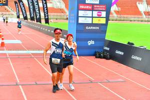 BIB: 7210, 1865
                            <button type="button" onclick="openModal(4590991)" class="btn btn-primary btn-sm float-right btn-popup" data-toggle="modal" data-target=".modal-high-quality">
                        <i class="fas fa-shopping-cart"></i> Add to Cart
                    </button>
                                            <button type="button" onclick="isThisMe(4590991, true)" class="btn btn-success btn-sm float-right btn-popup btn-isme hidden" data-toggle="tooltip" data-placement="bottom" title="นี่คือรูปของคุณใช่ไหม คลิกที่นี่เพื่อเอาเข้าอัลบั้ม">
                        <i class="fas fa-plus"></i> Add to album
                    </button>
                    <button type="button" onclick="isThisMe(4590991, false)" class="btn btn-warning btn-sm float-right btn-popup btn-isnotme hidden">
                        <i class="fas fa-ban"></i> Remove from album
                    </button>