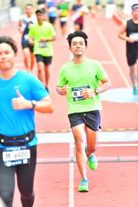 BIB: 6400
                            <button type="button" onclick="openModal(4618459)" class="btn btn-primary btn-sm float-right btn-popup" data-toggle="modal" data-target=".modal-high-quality">
                        <i class="fas fa-shopping-cart"></i> Add to Cart
                    </button>
                                            <button type="button" onclick="isThisMe(4618459, true)" class="btn btn-success btn-sm float-right btn-popup btn-isme hidden" data-toggle="tooltip" data-placement="bottom" title="นี่คือรูปของคุณใช่ไหม คลิกที่นี่เพื่อเอาเข้าอัลบั้ม">
                        <i class="fas fa-plus"></i> Add to album
                    </button>
                    <button type="button" onclick="isThisMe(4618459, false)" class="btn btn-warning btn-sm float-right btn-popup btn-isnotme hidden">
                        <i class="fas fa-ban"></i> Remove from album
                    </button>