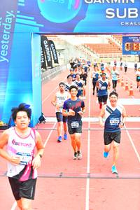 BIB: 8664, 370
                            <button type="button" onclick="openModal(4617332)" class="btn btn-primary btn-sm float-right btn-popup" data-toggle="modal" data-target=".modal-high-quality">
                        <i class="fas fa-shopping-cart"></i> Add to Cart
                    </button>
                                            <button type="button" onclick="isThisMe(4617332, true)" class="btn btn-success btn-sm float-right btn-popup btn-isme hidden" data-toggle="tooltip" data-placement="bottom" title="นี่คือรูปของคุณใช่ไหม คลิกที่นี่เพื่อเอาเข้าอัลบั้ม">
                        <i class="fas fa-plus"></i> Add to album
                    </button>
                    <button type="button" onclick="isThisMe(4617332, false)" class="btn btn-warning btn-sm float-right btn-popup btn-isnotme hidden">
                        <i class="fas fa-ban"></i> Remove from album
                    </button>