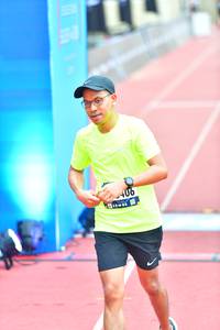 BIB: 406
                            <button type="button" onclick="openModal(4618476)" class="btn btn-primary btn-sm float-right btn-popup" data-toggle="modal" data-target=".modal-high-quality">
                        <i class="fas fa-shopping-cart"></i> Add to Cart
                    </button>
                                            <button type="button" onclick="isThisMe(4618476, true)" class="btn btn-success btn-sm float-right btn-popup btn-isme hidden" data-toggle="tooltip" data-placement="bottom" title="นี่คือรูปของคุณใช่ไหม คลิกที่นี่เพื่อเอาเข้าอัลบั้ม">
                        <i class="fas fa-plus"></i> Add to album
                    </button>
                    <button type="button" onclick="isThisMe(4618476, false)" class="btn btn-warning btn-sm float-right btn-popup btn-isnotme hidden">
                        <i class="fas fa-ban"></i> Remove from album
                    </button>