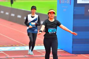 BIB: 1893, 
                            <button type="button" onclick="openModal(4590469)" class="btn btn-primary btn-sm float-right btn-popup" data-toggle="modal" data-target=".modal-high-quality">
                        <i class="fas fa-shopping-cart"></i> Add to Cart
                    </button>
                                            <button type="button" onclick="isThisMe(4590469, true)" class="btn btn-success btn-sm float-right btn-popup btn-isme hidden" data-toggle="tooltip" data-placement="bottom" title="นี่คือรูปของคุณใช่ไหม คลิกที่นี่เพื่อเอาเข้าอัลบั้ม">
                        <i class="fas fa-plus"></i> Add to album
                    </button>
                    <button type="button" onclick="isThisMe(4590469, false)" class="btn btn-warning btn-sm float-right btn-popup btn-isnotme hidden">
                        <i class="fas fa-ban"></i> Remove from album
                    </button>