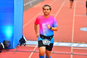 BIB: 8356
                            <button type="button" onclick="openModal(4610335)" class="btn btn-primary btn-sm float-right btn-popup" data-toggle="modal" data-target=".modal-high-quality">
                        <i class="fas fa-shopping-cart"></i> Add to Cart
                    </button>
                                            <button type="button" onclick="isThisMe(4610335, true)" class="btn btn-success btn-sm float-right btn-popup btn-isme hidden" data-toggle="tooltip" data-placement="bottom" title="นี่คือรูปของคุณใช่ไหม คลิกที่นี่เพื่อเอาเข้าอัลบั้ม">
                        <i class="fas fa-plus"></i> Add to album
                    </button>
                    <button type="button" onclick="isThisMe(4610335, false)" class="btn btn-warning btn-sm float-right btn-popup btn-isnotme hidden">
                        <i class="fas fa-ban"></i> Remove from album
                    </button>