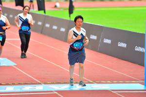 BIB: 1290
                            <button type="button" onclick="openModal(4590527)" class="btn btn-primary btn-sm float-right btn-popup" data-toggle="modal" data-target=".modal-high-quality">
                        <i class="fas fa-shopping-cart"></i> Add to Cart
                    </button>
                                            <button type="button" onclick="isThisMe(4590527, true)" class="btn btn-success btn-sm float-right btn-popup btn-isme hidden" data-toggle="tooltip" data-placement="bottom" title="นี่คือรูปของคุณใช่ไหม คลิกที่นี่เพื่อเอาเข้าอัลบั้ม">
                        <i class="fas fa-plus"></i> Add to album
                    </button>
                    <button type="button" onclick="isThisMe(4590527, false)" class="btn btn-warning btn-sm float-right btn-popup btn-isnotme hidden">
                        <i class="fas fa-ban"></i> Remove from album
                    </button>