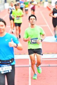 BIB: 7165, 6400
                            <button type="button" onclick="openModal(4618464)" class="btn btn-primary btn-sm float-right btn-popup" data-toggle="modal" data-target=".modal-high-quality">
                        <i class="fas fa-shopping-cart"></i> Add to Cart
                    </button>
                                            <button type="button" onclick="isThisMe(4618464, true)" class="btn btn-success btn-sm float-right btn-popup btn-isme hidden" data-toggle="tooltip" data-placement="bottom" title="นี่คือรูปของคุณใช่ไหม คลิกที่นี่เพื่อเอาเข้าอัลบั้ม">
                        <i class="fas fa-plus"></i> Add to album
                    </button>
                    <button type="button" onclick="isThisMe(4618464, false)" class="btn btn-warning btn-sm float-right btn-popup btn-isnotme hidden">
                        <i class="fas fa-ban"></i> Remove from album
                    </button>