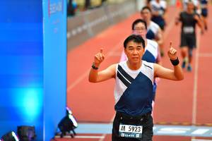 BIB: 5923
                            <button type="button" onclick="openModal(4601829)" class="btn btn-primary btn-sm float-right btn-popup" data-toggle="modal" data-target=".modal-high-quality">
                        <i class="fas fa-shopping-cart"></i> Add to Cart
                    </button>
                                            <button type="button" onclick="isThisMe(4601829, true)" class="btn btn-success btn-sm float-right btn-popup btn-isme hidden" data-toggle="tooltip" data-placement="bottom" title="นี่คือรูปของคุณใช่ไหม คลิกที่นี่เพื่อเอาเข้าอัลบั้ม">
                        <i class="fas fa-plus"></i> Add to album
                    </button>
                    <button type="button" onclick="isThisMe(4601829, false)" class="btn btn-warning btn-sm float-right btn-popup btn-isnotme hidden">
                        <i class="fas fa-ban"></i> Remove from album
                    </button>