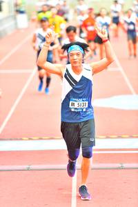 BIB: 5131
                            <button type="button" onclick="openModal(4623139)" class="btn btn-primary btn-sm float-right btn-popup" data-toggle="modal" data-target=".modal-high-quality">
                        <i class="fas fa-shopping-cart"></i> Add to Cart
                    </button>
                                            <button type="button" onclick="isThisMe(4623139, true)" class="btn btn-success btn-sm float-right btn-popup btn-isme hidden" data-toggle="tooltip" data-placement="bottom" title="นี่คือรูปของคุณใช่ไหม คลิกที่นี่เพื่อเอาเข้าอัลบั้ม">
                        <i class="fas fa-plus"></i> Add to album
                    </button>
                    <button type="button" onclick="isThisMe(4623139, false)" class="btn btn-warning btn-sm float-right btn-popup btn-isnotme hidden">
                        <i class="fas fa-ban"></i> Remove from album
                    </button>