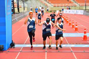 BIB: 7555, 850, 663
                            <button type="button" onclick="openModal(4586703)" class="btn btn-primary btn-sm float-right btn-popup" data-toggle="modal" data-target=".modal-high-quality">
                        <i class="fas fa-shopping-cart"></i> Add to Cart
                    </button>
                                            <button type="button" onclick="isThisMe(4586703, true)" class="btn btn-success btn-sm float-right btn-popup btn-isme hidden" data-toggle="tooltip" data-placement="bottom" title="นี่คือรูปของคุณใช่ไหม คลิกที่นี่เพื่อเอาเข้าอัลบั้ม">
                        <i class="fas fa-plus"></i> Add to album
                    </button>
                    <button type="button" onclick="isThisMe(4586703, false)" class="btn btn-warning btn-sm float-right btn-popup btn-isnotme hidden">
                        <i class="fas fa-ban"></i> Remove from album
                    </button>