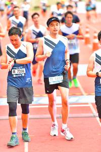 BIB: 7206, 5583
                            <button type="button" onclick="openModal(4618004)" class="btn btn-primary btn-sm float-right btn-popup" data-toggle="modal" data-target=".modal-high-quality">
                        <i class="fas fa-shopping-cart"></i> Add to Cart
                    </button>
                                            <button type="button" onclick="isThisMe(4618004, true)" class="btn btn-success btn-sm float-right btn-popup btn-isme hidden" data-toggle="tooltip" data-placement="bottom" title="นี่คือรูปของคุณใช่ไหม คลิกที่นี่เพื่อเอาเข้าอัลบั้ม">
                        <i class="fas fa-plus"></i> Add to album
                    </button>
                    <button type="button" onclick="isThisMe(4618004, false)" class="btn btn-warning btn-sm float-right btn-popup btn-isnotme hidden">
                        <i class="fas fa-ban"></i> Remove from album
                    </button>