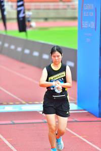 BIB: 
                            <button type="button" onclick="openModal(4592693)" class="btn btn-primary btn-sm float-right btn-popup" data-toggle="modal" data-target=".modal-high-quality">
                        <i class="fas fa-shopping-cart"></i> Add to Cart
                    </button>
                                            <button type="button" onclick="isThisMe(4592693, true)" class="btn btn-success btn-sm float-right btn-popup btn-isme hidden" data-toggle="tooltip" data-placement="bottom" title="นี่คือรูปของคุณใช่ไหม คลิกที่นี่เพื่อเอาเข้าอัลบั้ม">
                        <i class="fas fa-plus"></i> Add to album
                    </button>
                    <button type="button" onclick="isThisMe(4592693, false)" class="btn btn-warning btn-sm float-right btn-popup btn-isnotme hidden">
                        <i class="fas fa-ban"></i> Remove from album
                    </button>