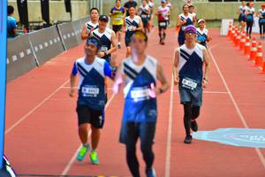 BIB: 235, 935
                            <button type="button" onclick="openModal(4603068)" class="btn btn-primary btn-sm float-right btn-popup" data-toggle="modal" data-target=".modal-high-quality">
                        <i class="fas fa-shopping-cart"></i> Add to Cart
                    </button>
                                            <button type="button" onclick="isThisMe(4603068, true)" class="btn btn-success btn-sm float-right btn-popup btn-isme hidden" data-toggle="tooltip" data-placement="bottom" title="นี่คือรูปของคุณใช่ไหม คลิกที่นี่เพื่อเอาเข้าอัลบั้ม">
                        <i class="fas fa-plus"></i> Add to album
                    </button>
                    <button type="button" onclick="isThisMe(4603068, false)" class="btn btn-warning btn-sm float-right btn-popup btn-isnotme hidden">
                        <i class="fas fa-ban"></i> Remove from album
                    </button>