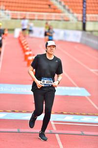 BIB: 6594
                            <button type="button" onclick="openModal(4592614)" class="btn btn-primary btn-sm float-right btn-popup" data-toggle="modal" data-target=".modal-high-quality">
                        <i class="fas fa-shopping-cart"></i> Add to Cart
                    </button>
                                            <button type="button" onclick="isThisMe(4592614, true)" class="btn btn-success btn-sm float-right btn-popup btn-isme hidden" data-toggle="tooltip" data-placement="bottom" title="นี่คือรูปของคุณใช่ไหม คลิกที่นี่เพื่อเอาเข้าอัลบั้ม">
                        <i class="fas fa-plus"></i> Add to album
                    </button>
                    <button type="button" onclick="isThisMe(4592614, false)" class="btn btn-warning btn-sm float-right btn-popup btn-isnotme hidden">
                        <i class="fas fa-ban"></i> Remove from album
                    </button>