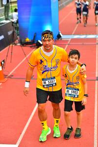 BIB: 5357, 5902
                            <button type="button" onclick="openModal(4606293)" class="btn btn-primary btn-sm float-right btn-popup" data-toggle="modal" data-target=".modal-high-quality">
                        <i class="fas fa-shopping-cart"></i> Add to Cart
                    </button>
                                            <button type="button" onclick="isThisMe(4606293, true)" class="btn btn-success btn-sm float-right btn-popup btn-isme hidden" data-toggle="tooltip" data-placement="bottom" title="นี่คือรูปของคุณใช่ไหม คลิกที่นี่เพื่อเอาเข้าอัลบั้ม">
                        <i class="fas fa-plus"></i> Add to album
                    </button>
                    <button type="button" onclick="isThisMe(4606293, false)" class="btn btn-warning btn-sm float-right btn-popup btn-isnotme hidden">
                        <i class="fas fa-ban"></i> Remove from album
                    </button>