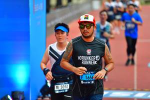 BIB: 1656, 5050
                            <button type="button" onclick="openModal(4601528)" class="btn btn-primary btn-sm float-right btn-popup" data-toggle="modal" data-target=".modal-high-quality">
                        <i class="fas fa-shopping-cart"></i> Add to Cart
                    </button>
                                            <button type="button" onclick="isThisMe(4601528, true)" class="btn btn-success btn-sm float-right btn-popup btn-isme hidden" data-toggle="tooltip" data-placement="bottom" title="นี่คือรูปของคุณใช่ไหม คลิกที่นี่เพื่อเอาเข้าอัลบั้ม">
                        <i class="fas fa-plus"></i> Add to album
                    </button>
                    <button type="button" onclick="isThisMe(4601528, false)" class="btn btn-warning btn-sm float-right btn-popup btn-isnotme hidden">
                        <i class="fas fa-ban"></i> Remove from album
                    </button>