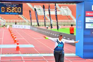 BIB: 200, 1717
                            <button type="button" onclick="openModal(4582853)" class="btn btn-primary btn-sm float-right btn-popup" data-toggle="modal" data-target=".modal-high-quality">
                        <i class="fas fa-shopping-cart"></i> Add to Cart
                    </button>
                                            <button type="button" onclick="isThisMe(4582853, true)" class="btn btn-success btn-sm float-right btn-popup btn-isme hidden" data-toggle="tooltip" data-placement="bottom" title="นี่คือรูปของคุณใช่ไหม คลิกที่นี่เพื่อเอาเข้าอัลบั้ม">
                        <i class="fas fa-plus"></i> Add to album
                    </button>
                    <button type="button" onclick="isThisMe(4582853, false)" class="btn btn-warning btn-sm float-right btn-popup btn-isnotme hidden">
                        <i class="fas fa-ban"></i> Remove from album
                    </button>