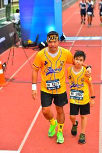 BIB: 5357, 5902
                            <button type="button" onclick="openModal(4606287)" class="btn btn-primary btn-sm float-right btn-popup" data-toggle="modal" data-target=".modal-high-quality">
                        <i class="fas fa-shopping-cart"></i> Add to Cart
                    </button>
                                            <button type="button" onclick="isThisMe(4606287, true)" class="btn btn-success btn-sm float-right btn-popup btn-isme hidden" data-toggle="tooltip" data-placement="bottom" title="นี่คือรูปของคุณใช่ไหม คลิกที่นี่เพื่อเอาเข้าอัลบั้ม">
                        <i class="fas fa-plus"></i> Add to album
                    </button>
                    <button type="button" onclick="isThisMe(4606287, false)" class="btn btn-warning btn-sm float-right btn-popup btn-isnotme hidden">
                        <i class="fas fa-ban"></i> Remove from album
                    </button>