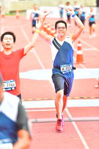 BIB: 8323, 7766
                            <button type="button" onclick="openModal(4618571)" class="btn btn-primary btn-sm float-right btn-popup" data-toggle="modal" data-target=".modal-high-quality">
                        <i class="fas fa-shopping-cart"></i> Add to Cart
                    </button>
                                            <button type="button" onclick="isThisMe(4618571, true)" class="btn btn-success btn-sm float-right btn-popup btn-isme hidden" data-toggle="tooltip" data-placement="bottom" title="นี่คือรูปของคุณใช่ไหม คลิกที่นี่เพื่อเอาเข้าอัลบั้ม">
                        <i class="fas fa-plus"></i> Add to album
                    </button>
                    <button type="button" onclick="isThisMe(4618571, false)" class="btn btn-warning btn-sm float-right btn-popup btn-isnotme hidden">
                        <i class="fas fa-ban"></i> Remove from album
                    </button>