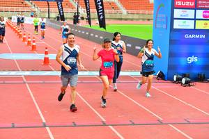 BIB: 543, 2473
                            <button type="button" onclick="openModal(4615411)" class="btn btn-primary btn-sm float-right btn-popup" data-toggle="modal" data-target=".modal-high-quality">
                        <i class="fas fa-shopping-cart"></i> Add to Cart
                    </button>
                                            <button type="button" onclick="isThisMe(4615411, true)" class="btn btn-success btn-sm float-right btn-popup btn-isme hidden" data-toggle="tooltip" data-placement="bottom" title="นี่คือรูปของคุณใช่ไหม คลิกที่นี่เพื่อเอาเข้าอัลบั้ม">
                        <i class="fas fa-plus"></i> Add to album
                    </button>
                    <button type="button" onclick="isThisMe(4615411, false)" class="btn btn-warning btn-sm float-right btn-popup btn-isnotme hidden">
                        <i class="fas fa-ban"></i> Remove from album
                    </button>