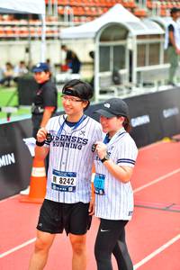 BIB: 8242
                            <button type="button" onclick="openModal(4591240)" class="btn btn-primary btn-sm float-right btn-popup" data-toggle="modal" data-target=".modal-high-quality">
                        <i class="fas fa-shopping-cart"></i> Add to Cart
                    </button>
                                            <button type="button" onclick="isThisMe(4591240, true)" class="btn btn-success btn-sm float-right btn-popup btn-isme hidden" data-toggle="tooltip" data-placement="bottom" title="นี่คือรูปของคุณใช่ไหม คลิกที่นี่เพื่อเอาเข้าอัลบั้ม">
                        <i class="fas fa-plus"></i> Add to album
                    </button>
                    <button type="button" onclick="isThisMe(4591240, false)" class="btn btn-warning btn-sm float-right btn-popup btn-isnotme hidden">
                        <i class="fas fa-ban"></i> Remove from album
                    </button>