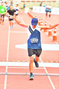 BIB: 8217
                            <button type="button" onclick="openModal(4621788)" class="btn btn-primary btn-sm float-right btn-popup" data-toggle="modal" data-target=".modal-high-quality">
                        <i class="fas fa-shopping-cart"></i> Add to Cart
                    </button>
                                            <button type="button" onclick="isThisMe(4621788, true)" class="btn btn-success btn-sm float-right btn-popup btn-isme hidden" data-toggle="tooltip" data-placement="bottom" title="นี่คือรูปของคุณใช่ไหม คลิกที่นี่เพื่อเอาเข้าอัลบั้ม">
                        <i class="fas fa-plus"></i> Add to album
                    </button>
                    <button type="button" onclick="isThisMe(4621788, false)" class="btn btn-warning btn-sm float-right btn-popup btn-isnotme hidden">
                        <i class="fas fa-ban"></i> Remove from album
                    </button>