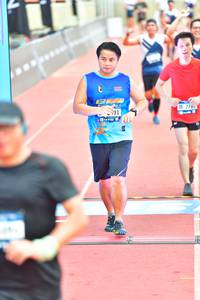 BIB: 776
                            <button type="button" onclick="openModal(4618527)" class="btn btn-primary btn-sm float-right btn-popup" data-toggle="modal" data-target=".modal-high-quality">
                        <i class="fas fa-shopping-cart"></i> Add to Cart
                    </button>
                                            <button type="button" onclick="isThisMe(4618527, true)" class="btn btn-success btn-sm float-right btn-popup btn-isme hidden" data-toggle="tooltip" data-placement="bottom" title="นี่คือรูปของคุณใช่ไหม คลิกที่นี่เพื่อเอาเข้าอัลบั้ม">
                        <i class="fas fa-plus"></i> Add to album
                    </button>
                    <button type="button" onclick="isThisMe(4618527, false)" class="btn btn-warning btn-sm float-right btn-popup btn-isnotme hidden">
                        <i class="fas fa-ban"></i> Remove from album
                    </button>