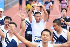 BIB: 631, 7370
                            <button type="button" onclick="openModal(4635086)" class="btn btn-primary btn-sm float-right btn-popup" data-toggle="modal" data-target=".modal-high-quality">
                        <i class="fas fa-shopping-cart"></i> Add to Cart
                    </button>
                                            <button type="button" onclick="isThisMe(4635086, true)" class="btn btn-success btn-sm float-right btn-popup btn-isme hidden" data-toggle="tooltip" data-placement="bottom" title="นี่คือรูปของคุณใช่ไหม คลิกที่นี่เพื่อเอาเข้าอัลบั้ม">
                        <i class="fas fa-plus"></i> Add to album
                    </button>
                    <button type="button" onclick="isThisMe(4635086, false)" class="btn btn-warning btn-sm float-right btn-popup btn-isnotme hidden">
                        <i class="fas fa-ban"></i> Remove from album
                    </button>