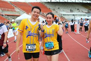 BIB: 1925, 7327
                            <button type="button" onclick="openModal(4644384)" class="btn btn-primary btn-sm float-right btn-popup" data-toggle="modal" data-target=".modal-high-quality">
                        <i class="fas fa-shopping-cart"></i> Add to Cart
                    </button>
                                            <button type="button" onclick="isThisMe(4644384, true)" class="btn btn-success btn-sm float-right btn-popup btn-isme hidden" data-toggle="tooltip" data-placement="bottom" title="นี่คือรูปของคุณใช่ไหม คลิกที่นี่เพื่อเอาเข้าอัลบั้ม">
                        <i class="fas fa-plus"></i> Add to album
                    </button>
                    <button type="button" onclick="isThisMe(4644384, false)" class="btn btn-warning btn-sm float-right btn-popup btn-isnotme hidden">
                        <i class="fas fa-ban"></i> Remove from album
                    </button>