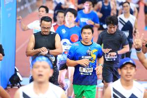 BIB: 7699
                            <button type="button" onclick="openModal(4633337)" class="btn btn-primary btn-sm float-right btn-popup" data-toggle="modal" data-target=".modal-high-quality">
                        <i class="fas fa-shopping-cart"></i> Add to Cart
                    </button>
                                            <button type="button" onclick="isThisMe(4633337, true)" class="btn btn-success btn-sm float-right btn-popup btn-isme hidden" data-toggle="tooltip" data-placement="bottom" title="นี่คือรูปของคุณใช่ไหม คลิกที่นี่เพื่อเอาเข้าอัลบั้ม">
                        <i class="fas fa-plus"></i> Add to album
                    </button>
                    <button type="button" onclick="isThisMe(4633337, false)" class="btn btn-warning btn-sm float-right btn-popup btn-isnotme hidden">
                        <i class="fas fa-ban"></i> Remove from album
                    </button>