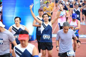 BIB: 8449
                            <button type="button" onclick="openModal(4633625)" class="btn btn-primary btn-sm float-right btn-popup" data-toggle="modal" data-target=".modal-high-quality">
                        <i class="fas fa-shopping-cart"></i> Add to Cart
                    </button>
                                            <button type="button" onclick="isThisMe(4633625, true)" class="btn btn-success btn-sm float-right btn-popup btn-isme hidden" data-toggle="tooltip" data-placement="bottom" title="นี่คือรูปของคุณใช่ไหม คลิกที่นี่เพื่อเอาเข้าอัลบั้ม">
                        <i class="fas fa-plus"></i> Add to album
                    </button>
                    <button type="button" onclick="isThisMe(4633625, false)" class="btn btn-warning btn-sm float-right btn-popup btn-isnotme hidden">
                        <i class="fas fa-ban"></i> Remove from album
                    </button>