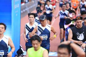 BIB: 7754, 7976, 046
                            <button type="button" onclick="openModal(4633875)" class="btn btn-primary btn-sm float-right btn-popup" data-toggle="modal" data-target=".modal-high-quality">
                        <i class="fas fa-shopping-cart"></i> Add to Cart
                    </button>
                                            <button type="button" onclick="isThisMe(4633875, true)" class="btn btn-success btn-sm float-right btn-popup btn-isme hidden" data-toggle="tooltip" data-placement="bottom" title="นี่คือรูปของคุณใช่ไหม คลิกที่นี่เพื่อเอาเข้าอัลบั้ม">
                        <i class="fas fa-plus"></i> Add to album
                    </button>
                    <button type="button" onclick="isThisMe(4633875, false)" class="btn btn-warning btn-sm float-right btn-popup btn-isnotme hidden">
                        <i class="fas fa-ban"></i> Remove from album
                    </button>