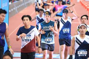 BIB: 8528, 859, 8074
                            <button type="button" onclick="openModal(4635311)" class="btn btn-primary btn-sm float-right btn-popup" data-toggle="modal" data-target=".modal-high-quality">
                        <i class="fas fa-shopping-cart"></i> Add to Cart
                    </button>
                                            <button type="button" onclick="isThisMe(4635311, true)" class="btn btn-success btn-sm float-right btn-popup btn-isme hidden" data-toggle="tooltip" data-placement="bottom" title="นี่คือรูปของคุณใช่ไหม คลิกที่นี่เพื่อเอาเข้าอัลบั้ม">
                        <i class="fas fa-plus"></i> Add to album
                    </button>
                    <button type="button" onclick="isThisMe(4635311, false)" class="btn btn-warning btn-sm float-right btn-popup btn-isnotme hidden">
                        <i class="fas fa-ban"></i> Remove from album
                    </button>