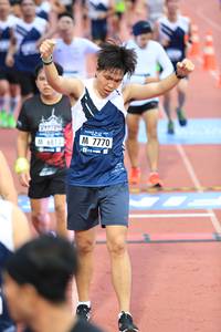 BIB: 7770, 6813
                            <button type="button" onclick="openModal(4632902)" class="btn btn-primary btn-sm float-right btn-popup" data-toggle="modal" data-target=".modal-high-quality">
                        <i class="fas fa-shopping-cart"></i> Add to Cart
                    </button>
                                            <button type="button" onclick="isThisMe(4632902, true)" class="btn btn-success btn-sm float-right btn-popup btn-isme hidden" data-toggle="tooltip" data-placement="bottom" title="นี่คือรูปของคุณใช่ไหม คลิกที่นี่เพื่อเอาเข้าอัลบั้ม">
                        <i class="fas fa-plus"></i> Add to album
                    </button>
                    <button type="button" onclick="isThisMe(4632902, false)" class="btn btn-warning btn-sm float-right btn-popup btn-isnotme hidden">
                        <i class="fas fa-ban"></i> Remove from album
                    </button>