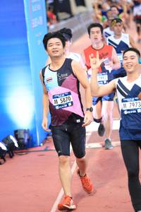 BIB: 5870, 7973
                            <button type="button" onclick="openModal(4631189)" class="btn btn-primary btn-sm float-right btn-popup" data-toggle="modal" data-target=".modal-high-quality">
                        <i class="fas fa-shopping-cart"></i> Add to Cart
                    </button>
                                            <button type="button" onclick="isThisMe(4631189, true)" class="btn btn-success btn-sm float-right btn-popup btn-isme hidden" data-toggle="tooltip" data-placement="bottom" title="นี่คือรูปของคุณใช่ไหม คลิกที่นี่เพื่อเอาเข้าอัลบั้ม">
                        <i class="fas fa-plus"></i> Add to album
                    </button>
                    <button type="button" onclick="isThisMe(4631189, false)" class="btn btn-warning btn-sm float-right btn-popup btn-isnotme hidden">
                        <i class="fas fa-ban"></i> Remove from album
                    </button>