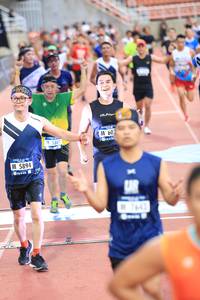 BIB: 580, 5894
                            <button type="button" onclick="openModal(4631225)" class="btn btn-primary btn-sm float-right btn-popup" data-toggle="modal" data-target=".modal-high-quality">
                        <i class="fas fa-shopping-cart"></i> Add to Cart
                    </button>
                                            <button type="button" onclick="isThisMe(4631225, true)" class="btn btn-success btn-sm float-right btn-popup btn-isme hidden" data-toggle="tooltip" data-placement="bottom" title="นี่คือรูปของคุณใช่ไหม คลิกที่นี่เพื่อเอาเข้าอัลบั้ม">
                        <i class="fas fa-plus"></i> Add to album
                    </button>
                    <button type="button" onclick="isThisMe(4631225, false)" class="btn btn-warning btn-sm float-right btn-popup btn-isnotme hidden">
                        <i class="fas fa-ban"></i> Remove from album
                    </button>