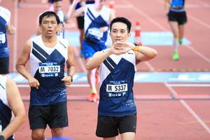 BIB: 7032, 5337
                            <button type="button" onclick="openModal(4633653)" class="btn btn-primary btn-sm float-right btn-popup" data-toggle="modal" data-target=".modal-high-quality">
                        <i class="fas fa-shopping-cart"></i> Add to Cart
                    </button>
                                            <button type="button" onclick="isThisMe(4633653, true)" class="btn btn-success btn-sm float-right btn-popup btn-isme hidden" data-toggle="tooltip" data-placement="bottom" title="นี่คือรูปของคุณใช่ไหม คลิกที่นี่เพื่อเอาเข้าอัลบั้ม">
                        <i class="fas fa-plus"></i> Add to album
                    </button>
                    <button type="button" onclick="isThisMe(4633653, false)" class="btn btn-warning btn-sm float-right btn-popup btn-isnotme hidden">
                        <i class="fas fa-ban"></i> Remove from album
                    </button>