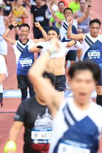 BIB: 6820, 6304
                            <button type="button" onclick="openModal(4632908)" class="btn btn-primary btn-sm float-right btn-popup" data-toggle="modal" data-target=".modal-high-quality">
                        <i class="fas fa-shopping-cart"></i> Add to Cart
                    </button>
                                            <button type="button" onclick="isThisMe(4632908, true)" class="btn btn-success btn-sm float-right btn-popup btn-isme hidden" data-toggle="tooltip" data-placement="bottom" title="นี่คือรูปของคุณใช่ไหม คลิกที่นี่เพื่อเอาเข้าอัลบั้ม">
                        <i class="fas fa-plus"></i> Add to album
                    </button>
                    <button type="button" onclick="isThisMe(4632908, false)" class="btn btn-warning btn-sm float-right btn-popup btn-isnotme hidden">
                        <i class="fas fa-ban"></i> Remove from album
                    </button>