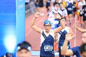 BIB: 8482
                            <button type="button" onclick="openModal(4633232)" class="btn btn-primary btn-sm float-right btn-popup" data-toggle="modal" data-target=".modal-high-quality">
                        <i class="fas fa-shopping-cart"></i> Add to Cart
                    </button>
                                            <button type="button" onclick="isThisMe(4633232, true)" class="btn btn-success btn-sm float-right btn-popup btn-isme hidden" data-toggle="tooltip" data-placement="bottom" title="นี่คือรูปของคุณใช่ไหม คลิกที่นี่เพื่อเอาเข้าอัลบั้ม">
                        <i class="fas fa-plus"></i> Add to album
                    </button>
                    <button type="button" onclick="isThisMe(4633232, false)" class="btn btn-warning btn-sm float-right btn-popup btn-isnotme hidden">
                        <i class="fas fa-ban"></i> Remove from album
                    </button>