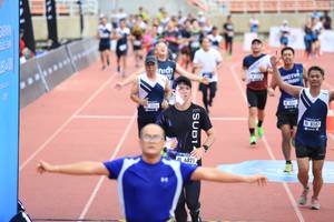 BIB: 5554, 8187, 6821
                            <button type="button" onclick="openModal(4635949)" class="btn btn-primary btn-sm float-right btn-popup" data-toggle="modal" data-target=".modal-high-quality">
                        <i class="fas fa-shopping-cart"></i> Add to Cart
                    </button>
                                            <button type="button" onclick="isThisMe(4635949, true)" class="btn btn-success btn-sm float-right btn-popup btn-isme hidden" data-toggle="tooltip" data-placement="bottom" title="นี่คือรูปของคุณใช่ไหม คลิกที่นี่เพื่อเอาเข้าอัลบั้ม">
                        <i class="fas fa-plus"></i> Add to album
                    </button>
                    <button type="button" onclick="isThisMe(4635949, false)" class="btn btn-warning btn-sm float-right btn-popup btn-isnotme hidden">
                        <i class="fas fa-ban"></i> Remove from album
                    </button>