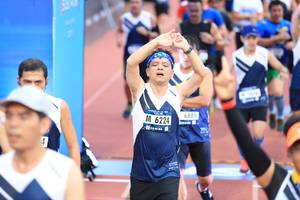 BIB: 6888, 6224
                            <button type="button" onclick="openModal(4633316)" class="btn btn-primary btn-sm float-right btn-popup" data-toggle="modal" data-target=".modal-high-quality">
                        <i class="fas fa-shopping-cart"></i> Add to Cart
                    </button>
                                            <button type="button" onclick="isThisMe(4633316, true)" class="btn btn-success btn-sm float-right btn-popup btn-isme hidden" data-toggle="tooltip" data-placement="bottom" title="นี่คือรูปของคุณใช่ไหม คลิกที่นี่เพื่อเอาเข้าอัลบั้ม">
                        <i class="fas fa-plus"></i> Add to album
                    </button>
                    <button type="button" onclick="isThisMe(4633316, false)" class="btn btn-warning btn-sm float-right btn-popup btn-isnotme hidden">
                        <i class="fas fa-ban"></i> Remove from album
                    </button>