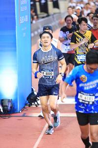 BIB: 806, 8000, 6185
                            <button type="button" onclick="openModal(4631683)" class="btn btn-primary btn-sm float-right btn-popup" data-toggle="modal" data-target=".modal-high-quality">
                        <i class="fas fa-shopping-cart"></i> Add to Cart
                    </button>
                                            <button type="button" onclick="isThisMe(4631683, true)" class="btn btn-success btn-sm float-right btn-popup btn-isme hidden" data-toggle="tooltip" data-placement="bottom" title="นี่คือรูปของคุณใช่ไหม คลิกที่นี่เพื่อเอาเข้าอัลบั้ม">
                        <i class="fas fa-plus"></i> Add to album
                    </button>
                    <button type="button" onclick="isThisMe(4631683, false)" class="btn btn-warning btn-sm float-right btn-popup btn-isnotme hidden">
                        <i class="fas fa-ban"></i> Remove from album
                    </button>