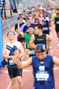 BIB: 580
                            <button type="button" onclick="openModal(4631226)" class="btn btn-primary btn-sm float-right btn-popup" data-toggle="modal" data-target=".modal-high-quality">
                        <i class="fas fa-shopping-cart"></i> Add to Cart
                    </button>
                                            <button type="button" onclick="isThisMe(4631226, true)" class="btn btn-success btn-sm float-right btn-popup btn-isme hidden" data-toggle="tooltip" data-placement="bottom" title="นี่คือรูปของคุณใช่ไหม คลิกที่นี่เพื่อเอาเข้าอัลบั้ม">
                        <i class="fas fa-plus"></i> Add to album
                    </button>
                    <button type="button" onclick="isThisMe(4631226, false)" class="btn btn-warning btn-sm float-right btn-popup btn-isnotme hidden">
                        <i class="fas fa-ban"></i> Remove from album
                    </button>