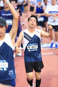 BIB: 8317, 145
                            <button type="button" onclick="openModal(4632010)" class="btn btn-primary btn-sm float-right btn-popup" data-toggle="modal" data-target=".modal-high-quality">
                        <i class="fas fa-shopping-cart"></i> Add to Cart
                    </button>
                                            <button type="button" onclick="isThisMe(4632010, true)" class="btn btn-success btn-sm float-right btn-popup btn-isme hidden" data-toggle="tooltip" data-placement="bottom" title="นี่คือรูปของคุณใช่ไหม คลิกที่นี่เพื่อเอาเข้าอัลบั้ม">
                        <i class="fas fa-plus"></i> Add to album
                    </button>
                    <button type="button" onclick="isThisMe(4632010, false)" class="btn btn-warning btn-sm float-right btn-popup btn-isnotme hidden">
                        <i class="fas fa-ban"></i> Remove from album
                    </button>