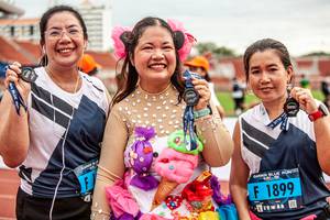 BIB: 207, 1899
                            <button type="button" onclick="openModal(4729522)" class="btn btn-primary btn-sm float-right btn-popup" data-toggle="modal" data-target=".modal-high-quality">
                        <i class="fas fa-shopping-cart"></i> Add to Cart
                    </button>
                                            <button type="button" onclick="isThisMe(4729522, true)" class="btn btn-success btn-sm float-right btn-popup btn-isme hidden" data-toggle="tooltip" data-placement="bottom" title="นี่คือรูปของคุณใช่ไหม คลิกที่นี่เพื่อเอาเข้าอัลบั้ม">
                        <i class="fas fa-plus"></i> Add to album
                    </button>
                    <button type="button" onclick="isThisMe(4729522, false)" class="btn btn-warning btn-sm float-right btn-popup btn-isnotme hidden">
                        <i class="fas fa-ban"></i> Remove from album
                    </button>