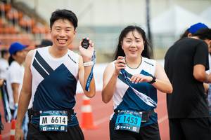 BIB: 1453, 6614
                            <button type="button" onclick="openModal(4727699)" class="btn btn-primary btn-sm float-right btn-popup" data-toggle="modal" data-target=".modal-high-quality">
                        <i class="fas fa-shopping-cart"></i> Add to Cart
                    </button>
                                            <button type="button" onclick="isThisMe(4727699, true)" class="btn btn-success btn-sm float-right btn-popup btn-isme hidden" data-toggle="tooltip" data-placement="bottom" title="นี่คือรูปของคุณใช่ไหม คลิกที่นี่เพื่อเอาเข้าอัลบั้ม">
                        <i class="fas fa-plus"></i> Add to album
                    </button>
                    <button type="button" onclick="isThisMe(4727699, false)" class="btn btn-warning btn-sm float-right btn-popup btn-isnotme hidden">
                        <i class="fas fa-ban"></i> Remove from album
                    </button>