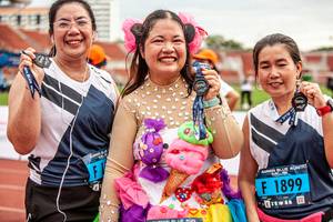 BIB: 1899
                            <button type="button" onclick="openModal(4729523)" class="btn btn-primary btn-sm float-right btn-popup" data-toggle="modal" data-target=".modal-high-quality">
                        <i class="fas fa-shopping-cart"></i> Add to Cart
                    </button>
                                            <button type="button" onclick="isThisMe(4729523, true)" class="btn btn-success btn-sm float-right btn-popup btn-isme hidden" data-toggle="tooltip" data-placement="bottom" title="นี่คือรูปของคุณใช่ไหม คลิกที่นี่เพื่อเอาเข้าอัลบั้ม">
                        <i class="fas fa-plus"></i> Add to album
                    </button>
                    <button type="button" onclick="isThisMe(4729523, false)" class="btn btn-warning btn-sm float-right btn-popup btn-isnotme hidden">
                        <i class="fas fa-ban"></i> Remove from album
                    </button>